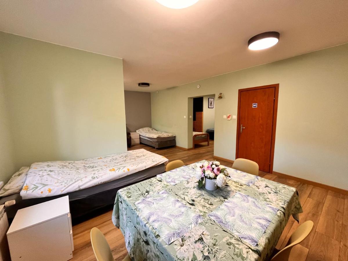 Green Albatros 48M With Bathroom Варшава Экстерьер фото