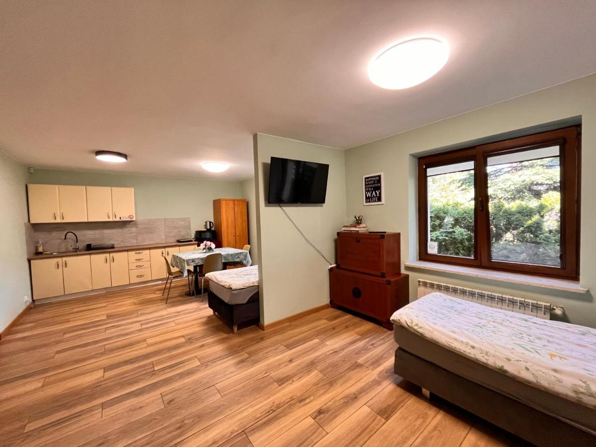 Green Albatros 48M With Bathroom Варшава Экстерьер фото